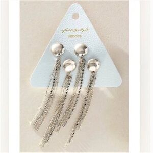 546. FREE PEOPLE Brooch /4 pins in Silver NWT $30